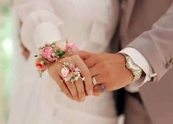 فیلم عروسی  پسر 15 ساله با خانم معلم 30 ساله اش !  / مبهوت میشید ...