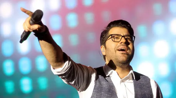 کنسرت موسیقی حامد همایون در برج میلاد + عکس و فیلم