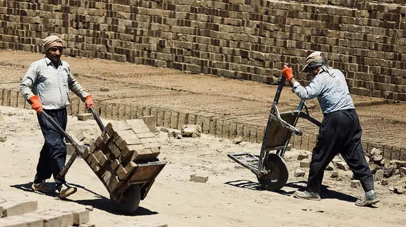 علی نقیب:به روزی افتاده ایم که باید التماس کنیم تا کارگر جذب کنیم!+فیلم