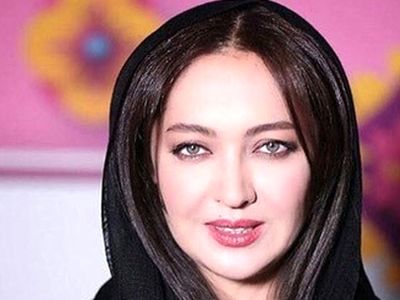 نگاهی به استایل کلاسیک نیکی کریمی در دفتر کارش با چهره همیشه جوان خانم سوپراستار