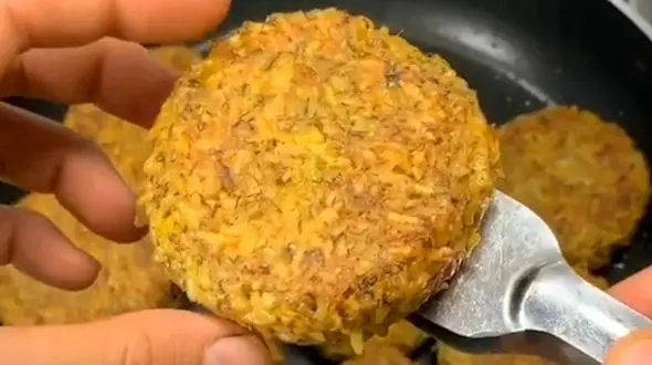 کیک سبز با سس چیلی‌ عسل یک شام لذیذ + فیلم