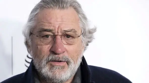 رابرت دنیرو نخل طلای افتخاری جشنواره فیلم کن را دریافت می‌کند