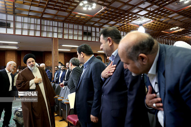 گزارش تصویری حضور رئیسی در  افتتاح فاز ۲ پالایشگاه آبادان
