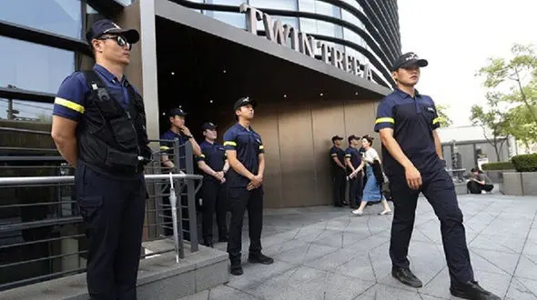 خودسوزی مرد کره ای مقابل سفارت ژاپن به خاطر ممنوعیت صادرات !