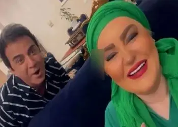 سکانس خندان/دل و قلوه مادر عمو پورنگ و نعیمه/میگه واسه مادر من معینه ای