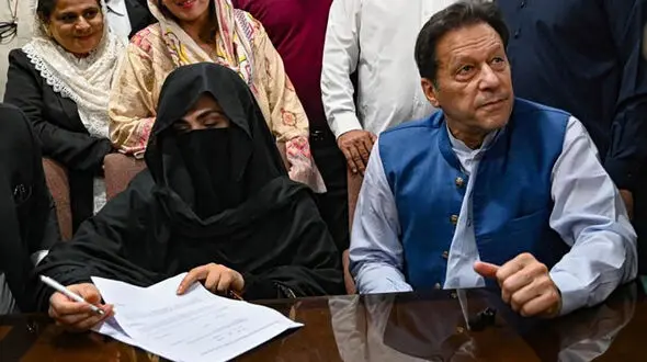 دادگاه پاکستان برای همسر عمران خان قرار وثیقه صادر کرد