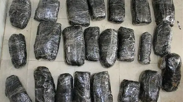 توقیف اسکانیا با 48 کیلو تریاک درنایین