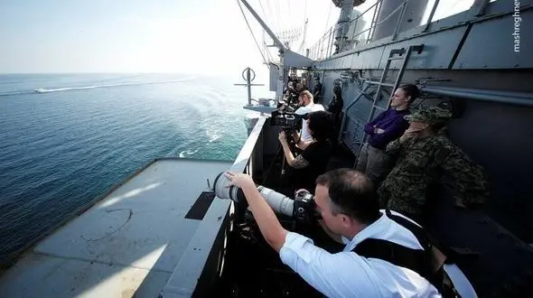 
عکاسی آمریکایی‌ها از قایق های تندرو سپاه
