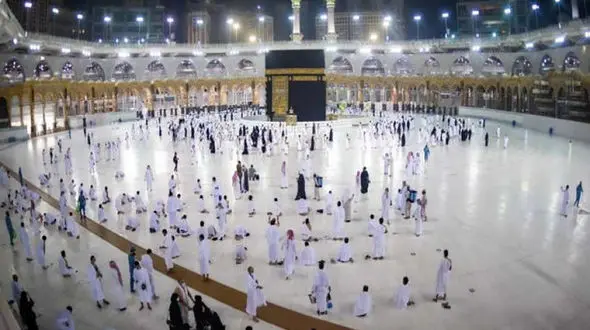 عربستان حاجیان را در مکه بازداشت می کند 