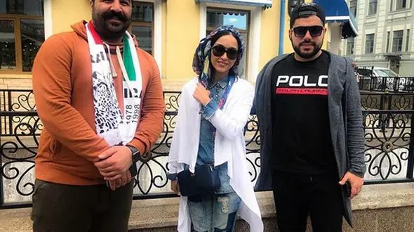 بازیگر زن به همراه دو خواننده معروف در روسیه +عکس