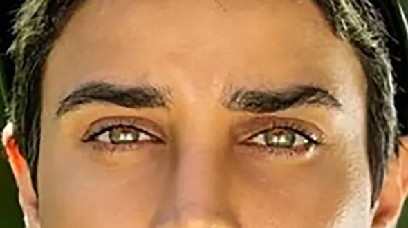 این زن چشم رنگی بازیگر مردنمای ایران است / از دلبرانه ترین عکس ها تا مردانه ترین استایل!