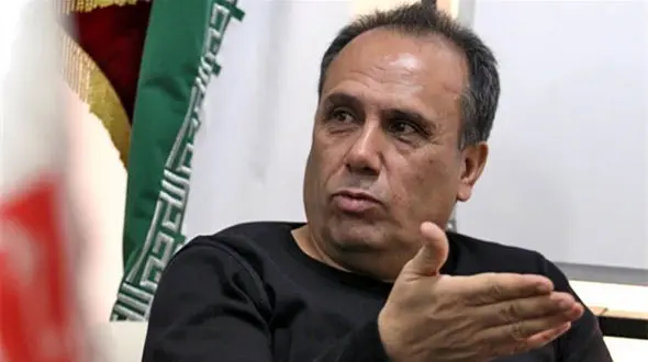 عربشاهی: قیمت بازیکنان در نقل‌وانتقالات منطقی نیست/ باید یک پرسپولیسی دستیار گل‌محمدی شود