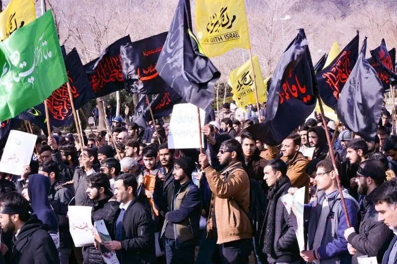 مراسم بزرگداشت شهدای دانشگاهی حادثه هواپیمای اوکراینی در دانشگاه صنعتي اصفهان