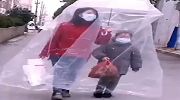 عجیب ترین اقدام یک مادر و دختر برای فرار ازکرونا+فیلم