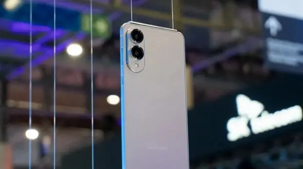 گلکسی S25 اج سامسونگ؛ جزئیاتی تازه از شاهکار «فراتر از باریک»