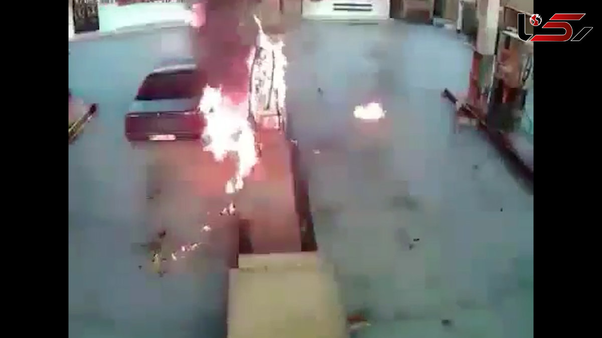 فیلم لحظه آتش گرفتن ناگهانی پژو در پمپ بنزین/ یک جوان زنده سوخت