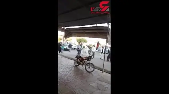 فیلمی از کاروان پیاده عاشقان اباعبدالله الحسین (ع)