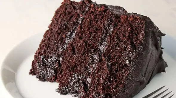 آموزش گام‌به‌گام پخت کیک شکلاتی + فیلم