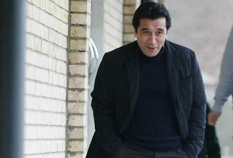 مشکی‌پوشان به خداداد عزیزی واگذار شد