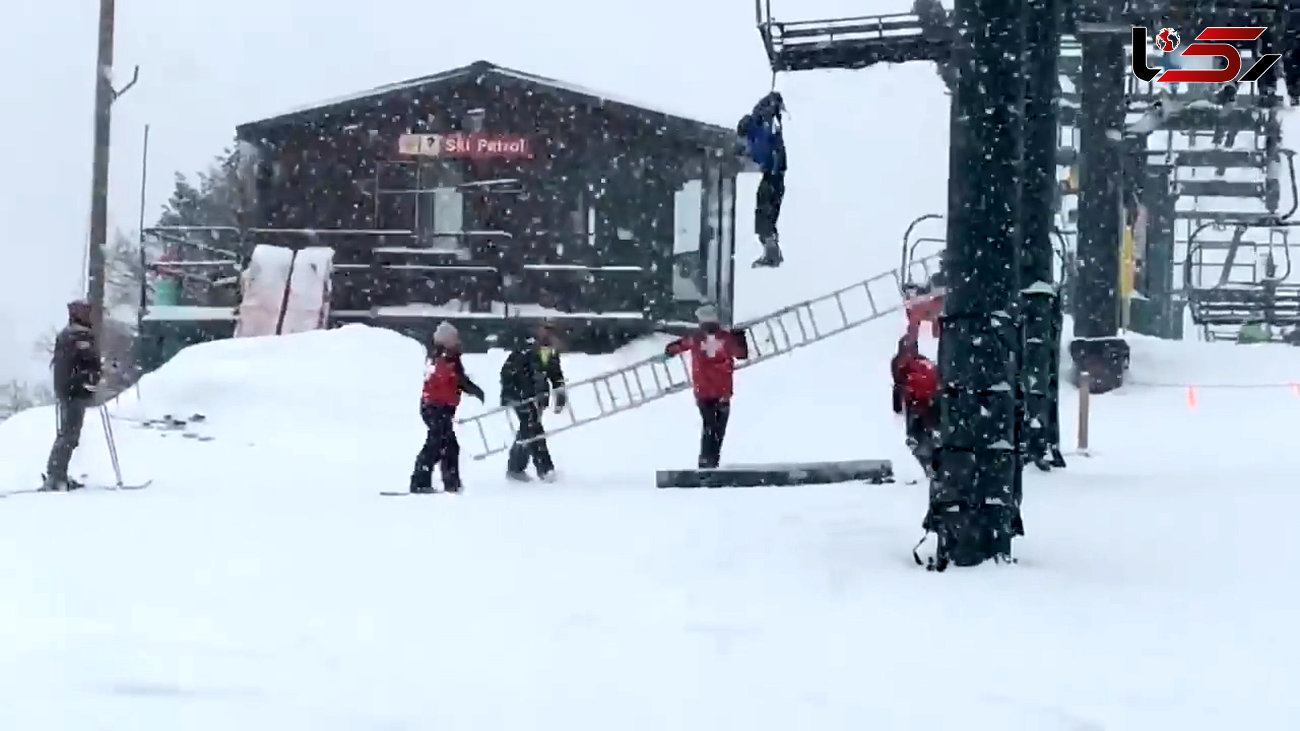 فیلم لحظه نجات اسکی باز معلق مانده از تله اسکی +عکس