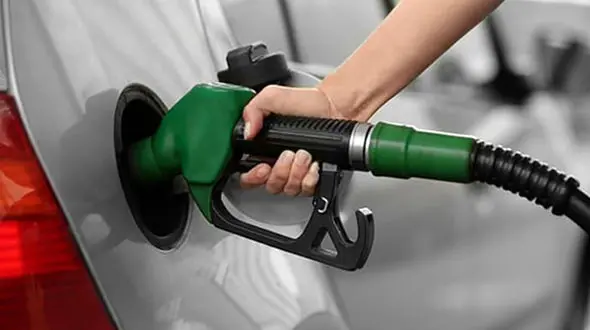افزایش قیمت بنزین در راه است / جزئیات طرح بنزین سه‌نرخی و پایان بودجه واردات سوخت