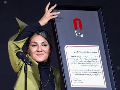 عکس ها / نگاهی به تیپ و استایل خانم بازیگران از  هلیا امامی و  نگین صدق گویا تا شبنم مقدمی و فریبا کوثری .... در جشن روز ملی سینما 