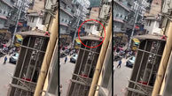 فیلم دلهره آور از نجات جان کودک در سقوط از بالای ساختمان / شوکه می شوید