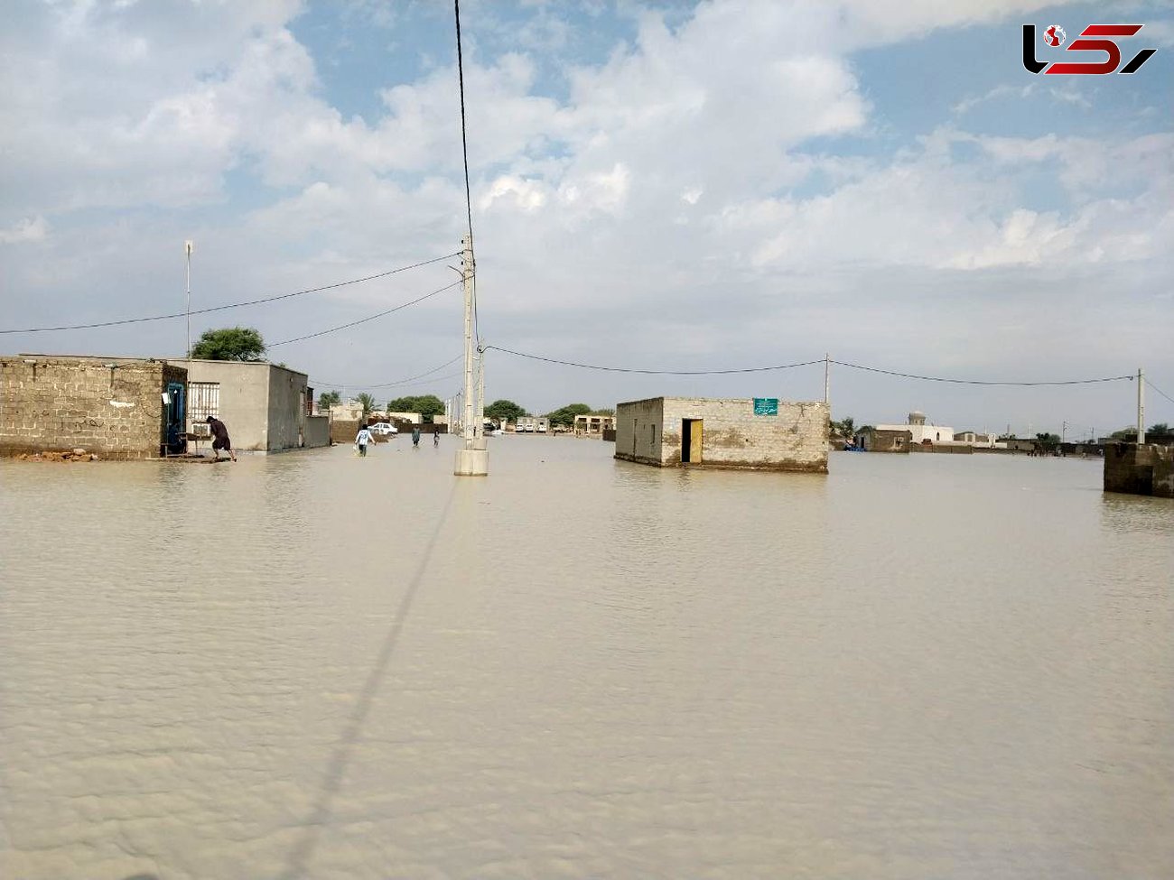ایستگاه پیرسهراب سیستان و بلوچستان آمار ۲۰۶میلیمتر بارش را ثبت کرد/ مردم منطقه نیازمند امدادرسانی فوری/ احتمال بارندگی سنگین از دوشنبه