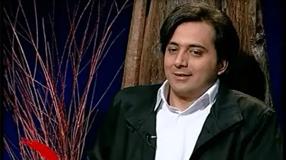 فیلم/ ماجرای اجرا و خوانندگی مجید اخشابی در حرم امام رضا(ع) /مجید اخشابی رازش را برملا کرد 