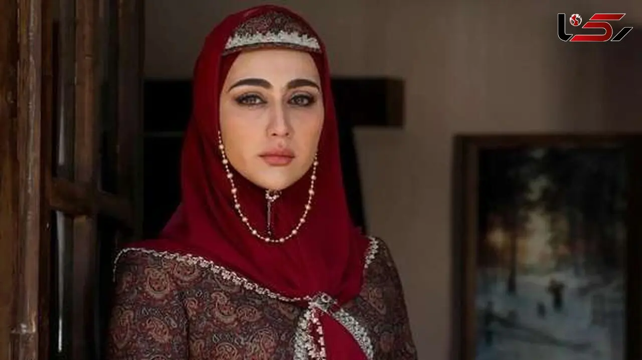  رونمایی میترا رفیع از استایل شیک و رسمی خود در ۴ سال پس از سریال گیلدخت! / بازیگر جوان تلویزیون با تیپ جدیدش همه را خیره کرد 