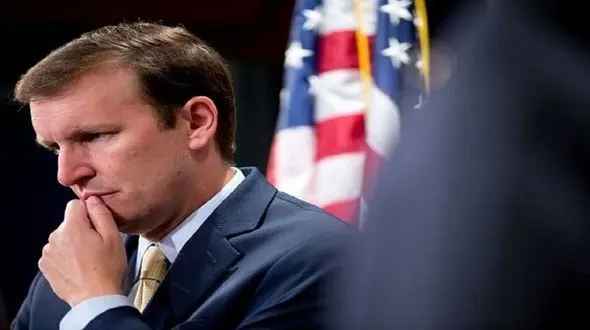 سناتور دموکرات: باید برجام را احیا کنیم
