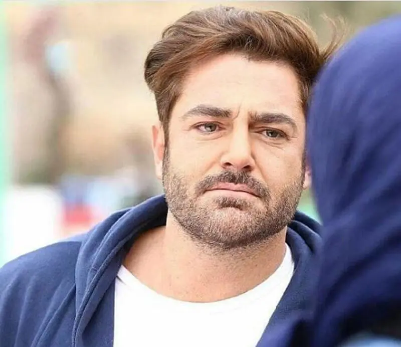 عکس های منشوری از محمدرضا گلزار در کنار دختران جنجالی در پارتی