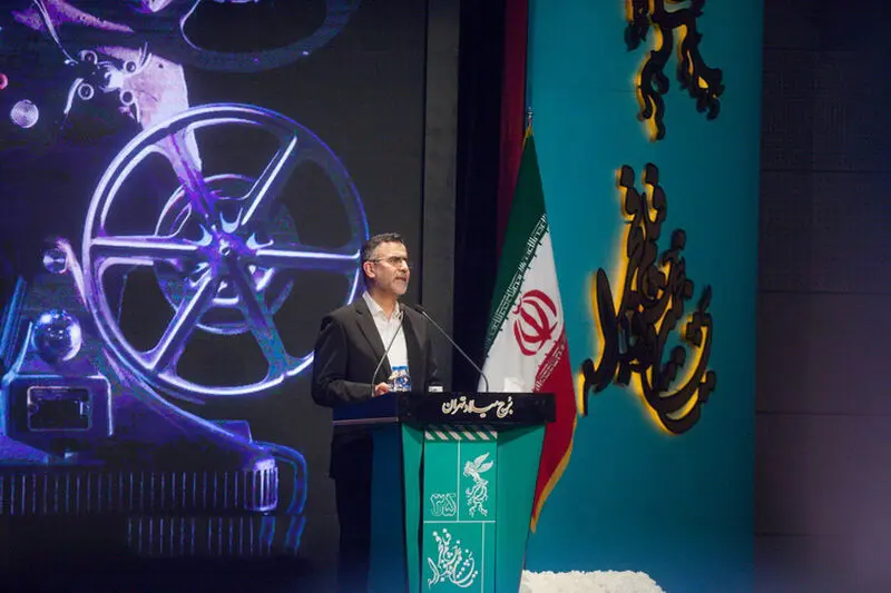 آیین افتتاح سی‌و‌پنجمین جشنواره‌ی فیلم فجر برگزار شد 