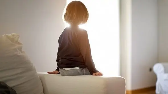 افزایش کودکان شهری تنها در خانه /  خود تربیتی کودکان و تبعات آن 