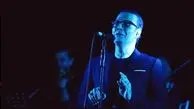آواز عاشقانه؛ علیرضا قربانی تو کنسرتش با من بخوان خواند و همه باهاش خواندن