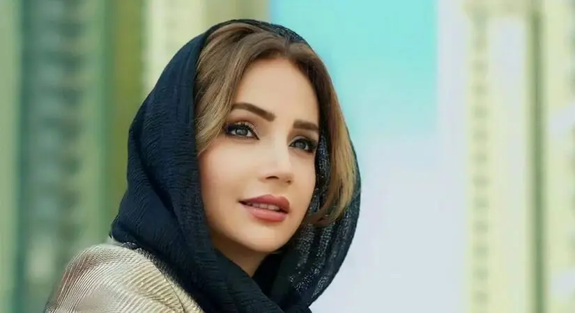 عکس / خلاقیت عاشقانه یک شاطر برای شبنم قلی‌خانی/ نان قلبی با حکاکی اسم شبنم روی آن