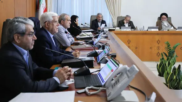 هشدار پزشکیان به خودروسازان؛ یکسال فرصت دارید خودروها را بهینه کنید