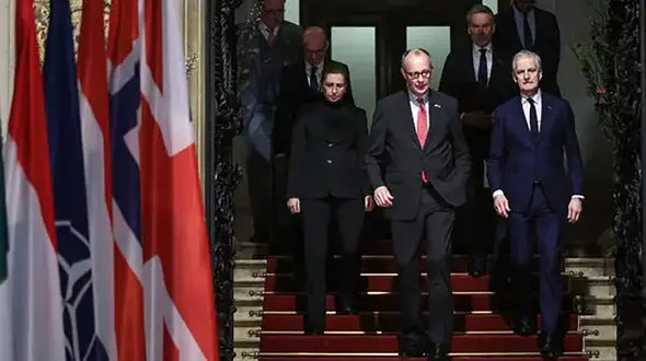 هم‌پیمانان آمریکا به چین نزدیک می‌شوند، اما طبق شرایط پکن