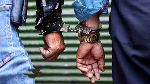 سارقان حرفه‌ای در اهواز گرفتار قانون شدند