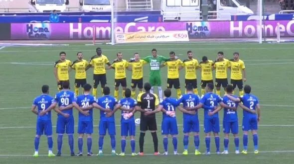 ادای احترام بازیکنان سپاهان و استقلال به جانباختگان انفجار معدن در گلستان + عکس 