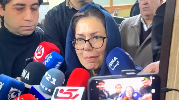 این زن با دزدان مسلح خانه اش مواجهه داده شد ! + فیلم گفتگو