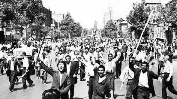وقتی از 28 مرداد به عنوان «قیام ملی» یاد می‌ شود!