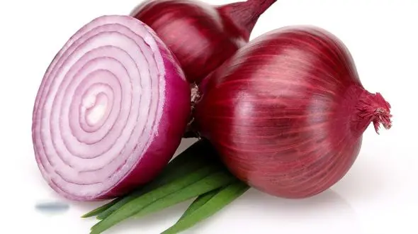 شامپوی پیاز در خانه درست کنید/همه فن حریف ضد ریزش