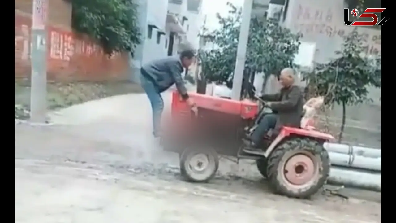عاقبت تلخ در شوخی با تراکتور روشن + فیلم دردناک