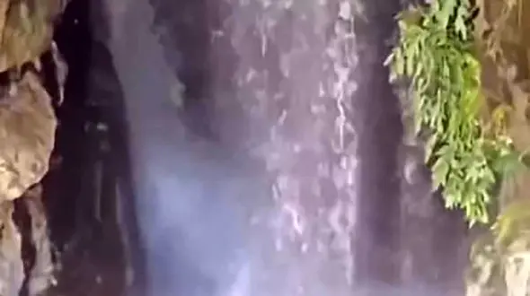 از سمیرم سرزمین هزارچشمه دیدن کنید / معرفی 4 آبشار بی نظیر سمیرم + فیلم