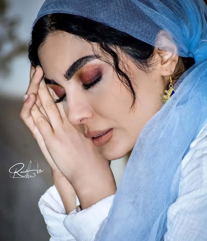 تصاویر | ژست‌های و استایل جذاب و متفاوت صحرا اسداللهی در اصفهان