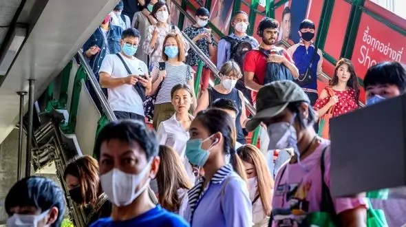 تاکید به ماسک زدن با پهپاد در چین