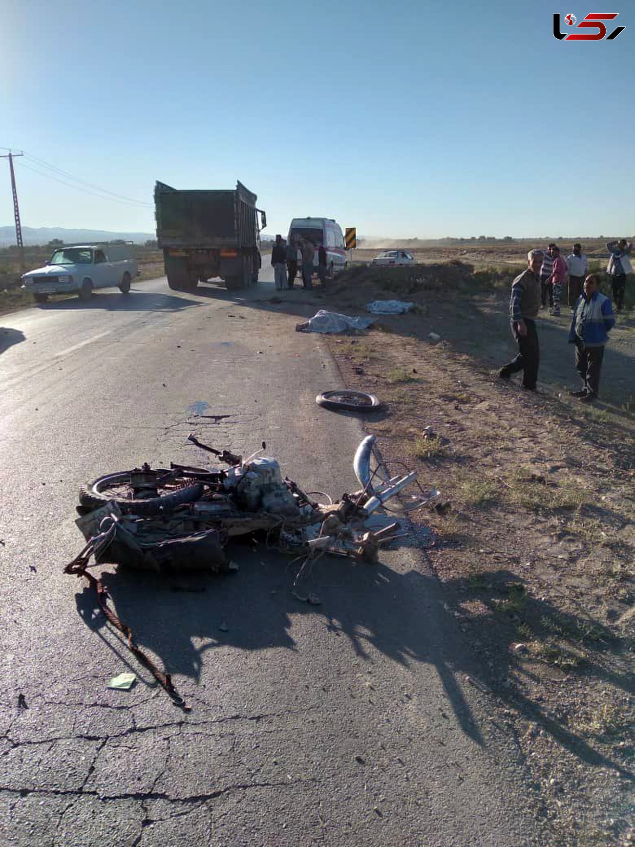 فوت دو جوان در تصادف مرگبار موتورسیکلت با کامیون