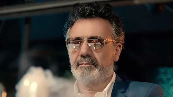 دانلود آهنگ معین به نام جدایی / از جداشدن نوشتی رو تن زخمی هر برگ گریه کردم 