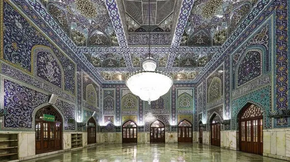 فیلم /  آماده‌سازی آرامگاه رهبر شهید انقلاب در صحن آزادی/ آغاز مراسم خاکسپاری از رواق دارالذکر